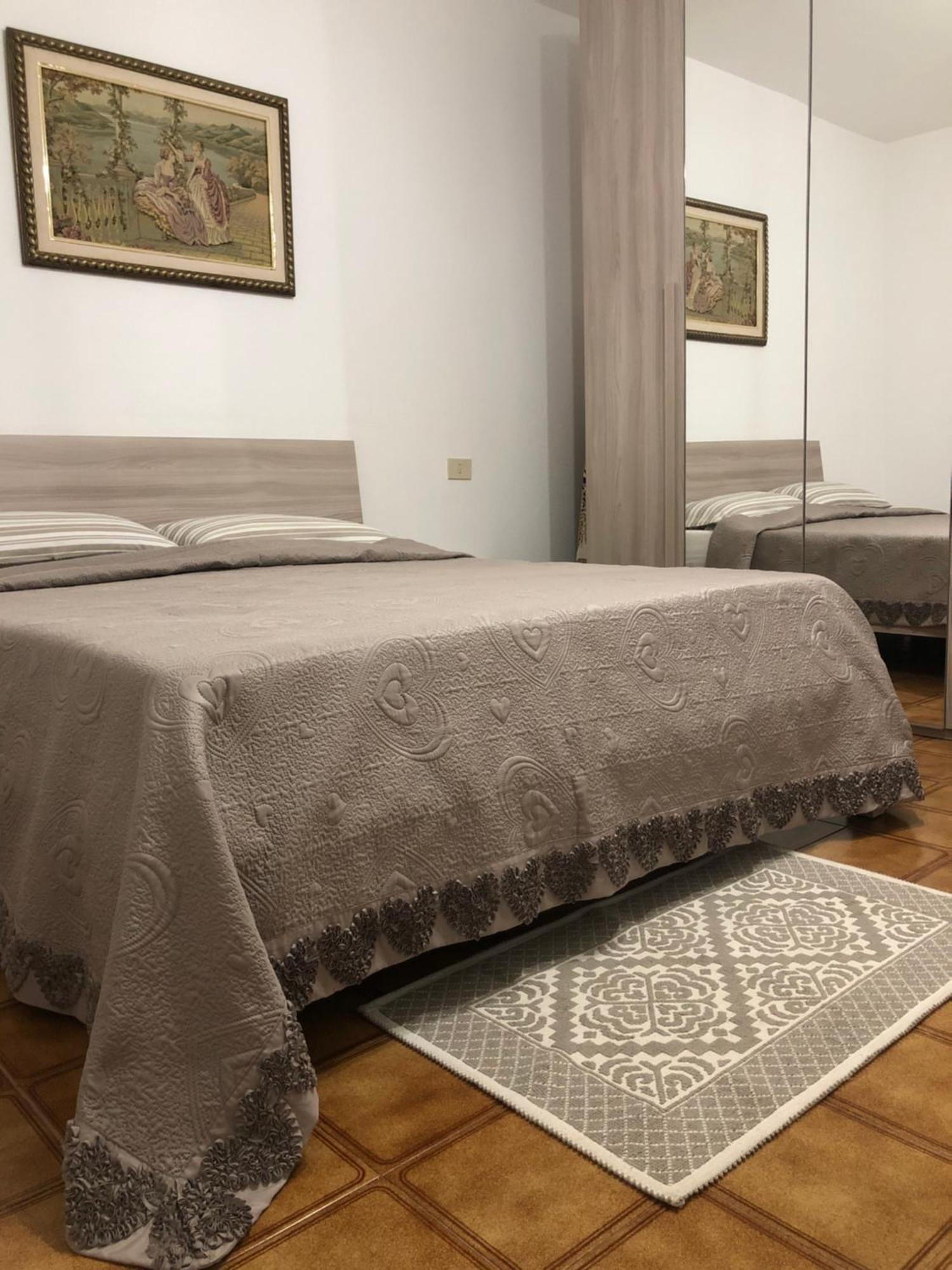 קניגיונה Private Apartment With Garden מראה חיצוני תמונה